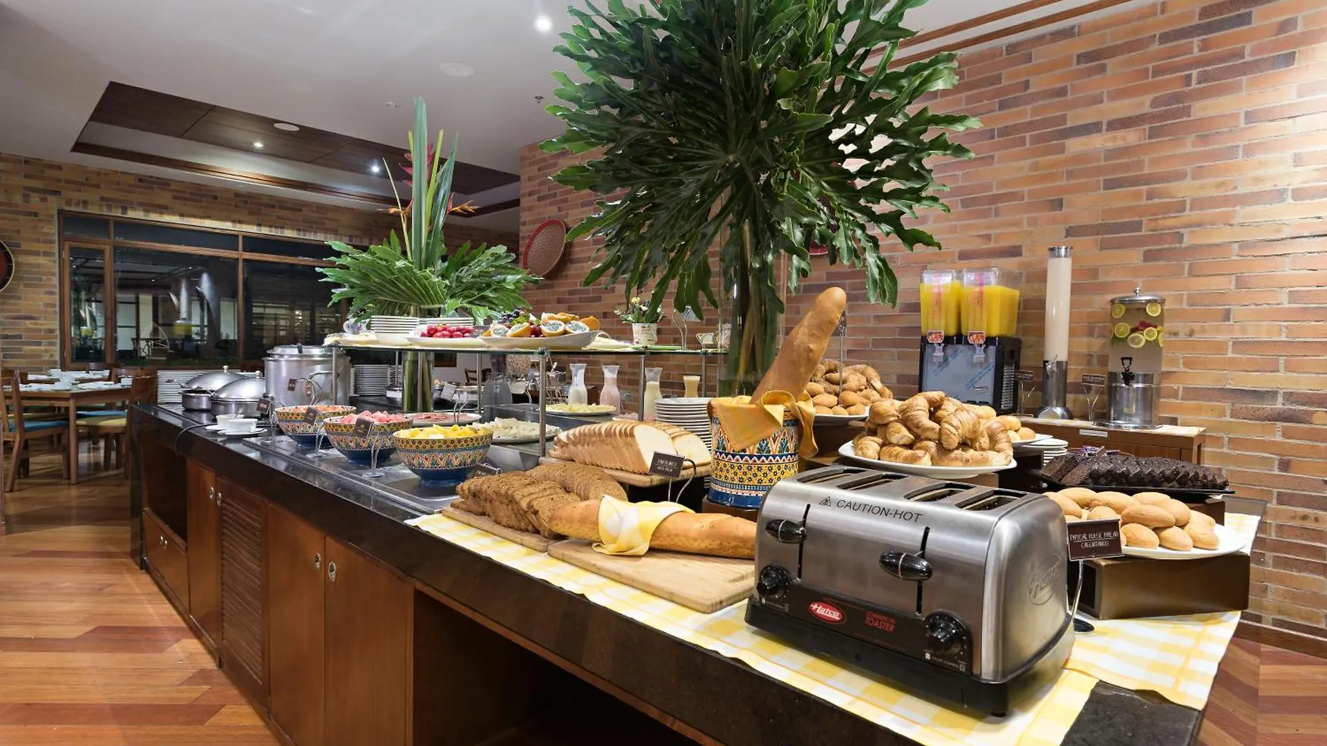 ***  Hotel Habitel Select 보고타 콜롬비아